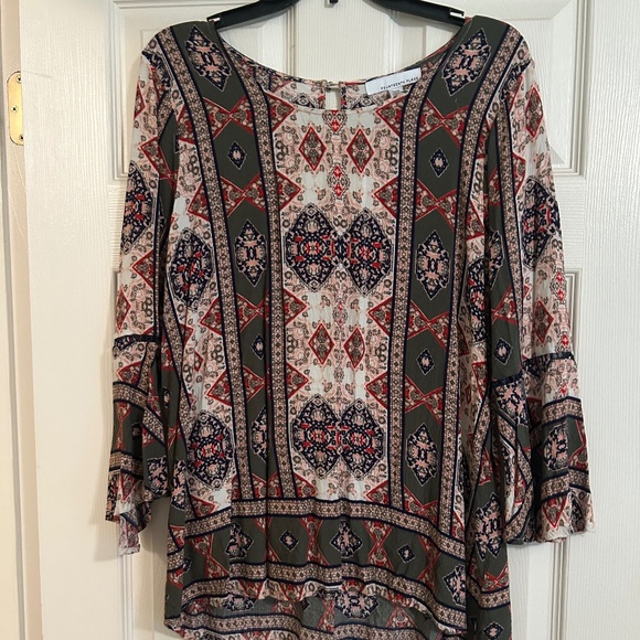 Geometric pattern blouse - Picture 1 of 6